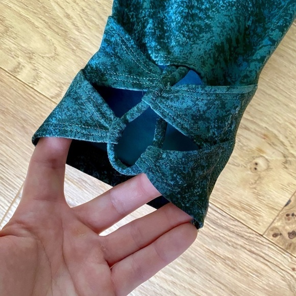 All In Motion Leggings - Pockets! - Size XL - Picture 6 of 6